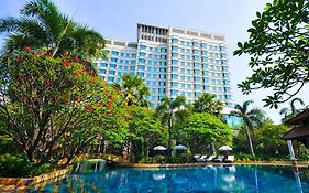 โรงแรมรามา การ์เด้นส์ (SHA Plus+)